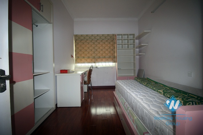 Ciputra good priced high floored apartment for rent in E Tower